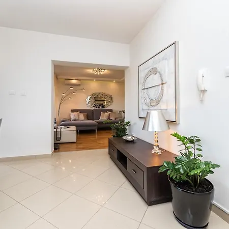 Marina Yacht Apartman *