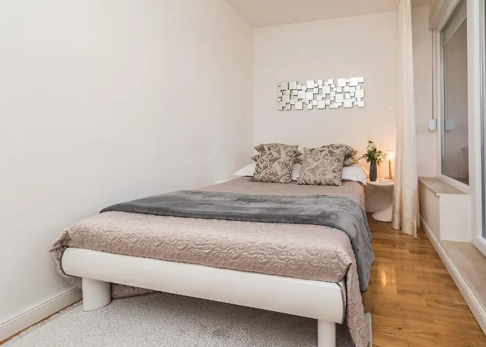 아파트 Marina Yacht